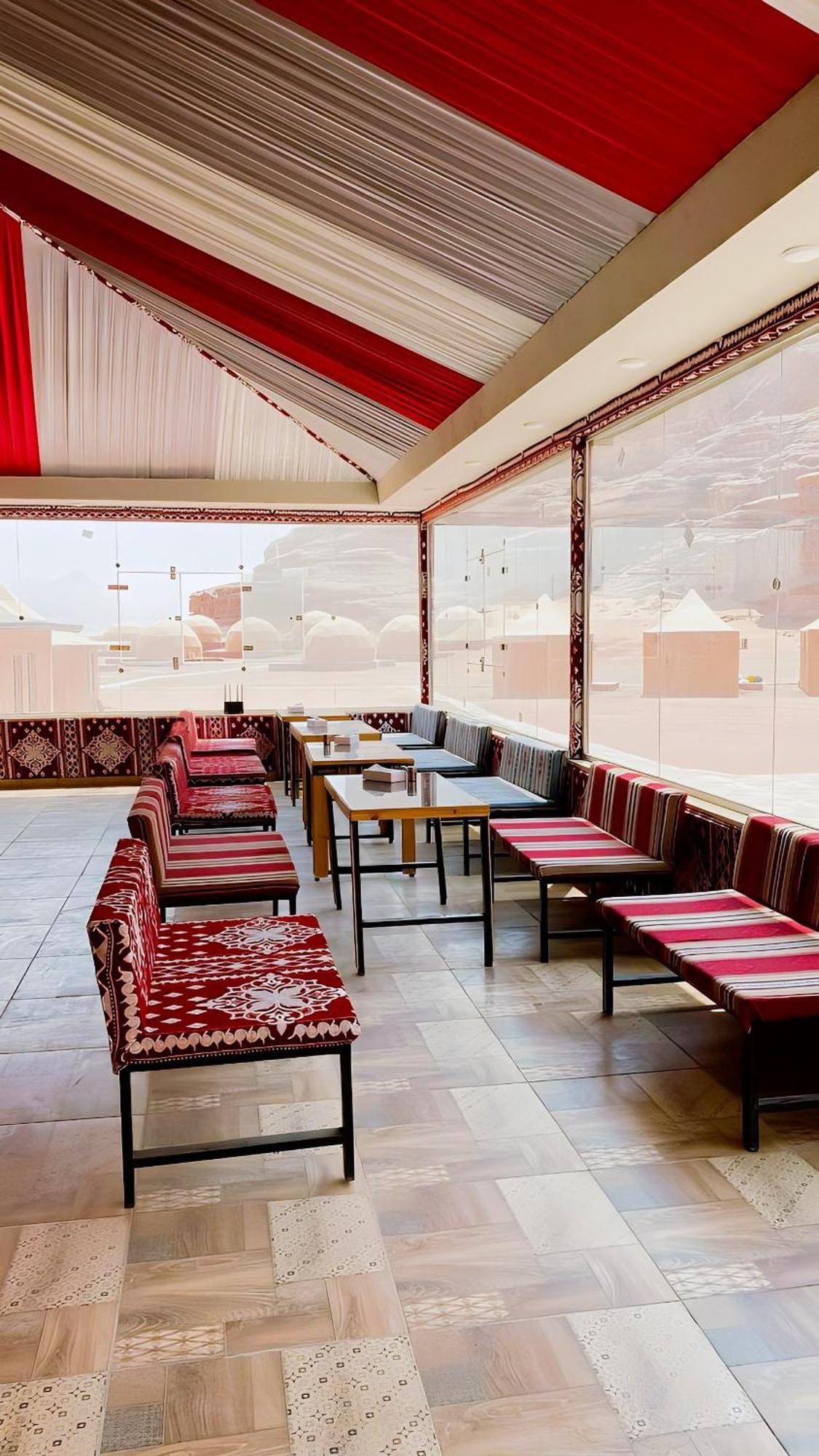 Rum Luxury Camp Wadi Rum Eksteriør bilde