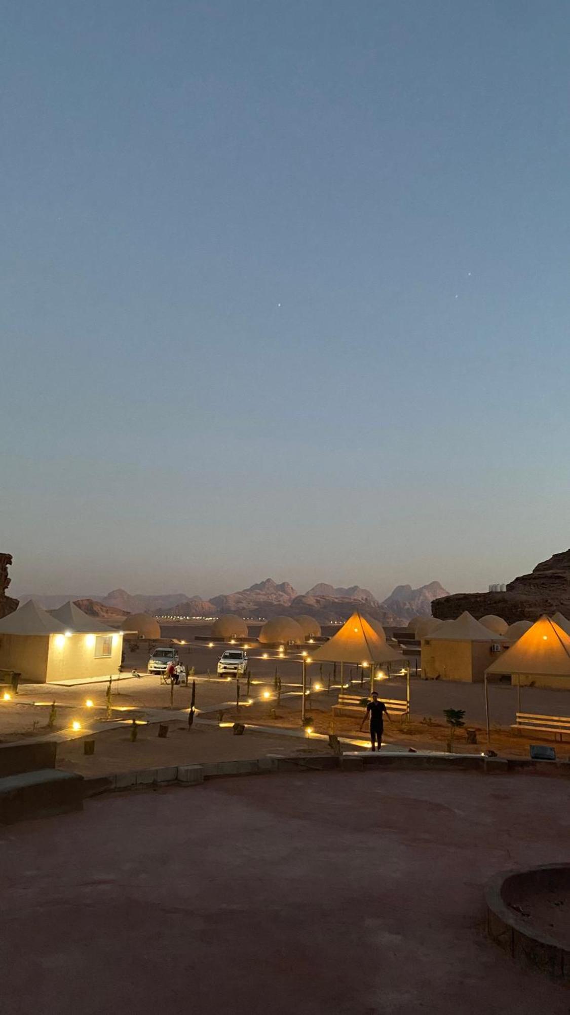Rum Luxury Camp Wadi Rum Eksteriør bilde