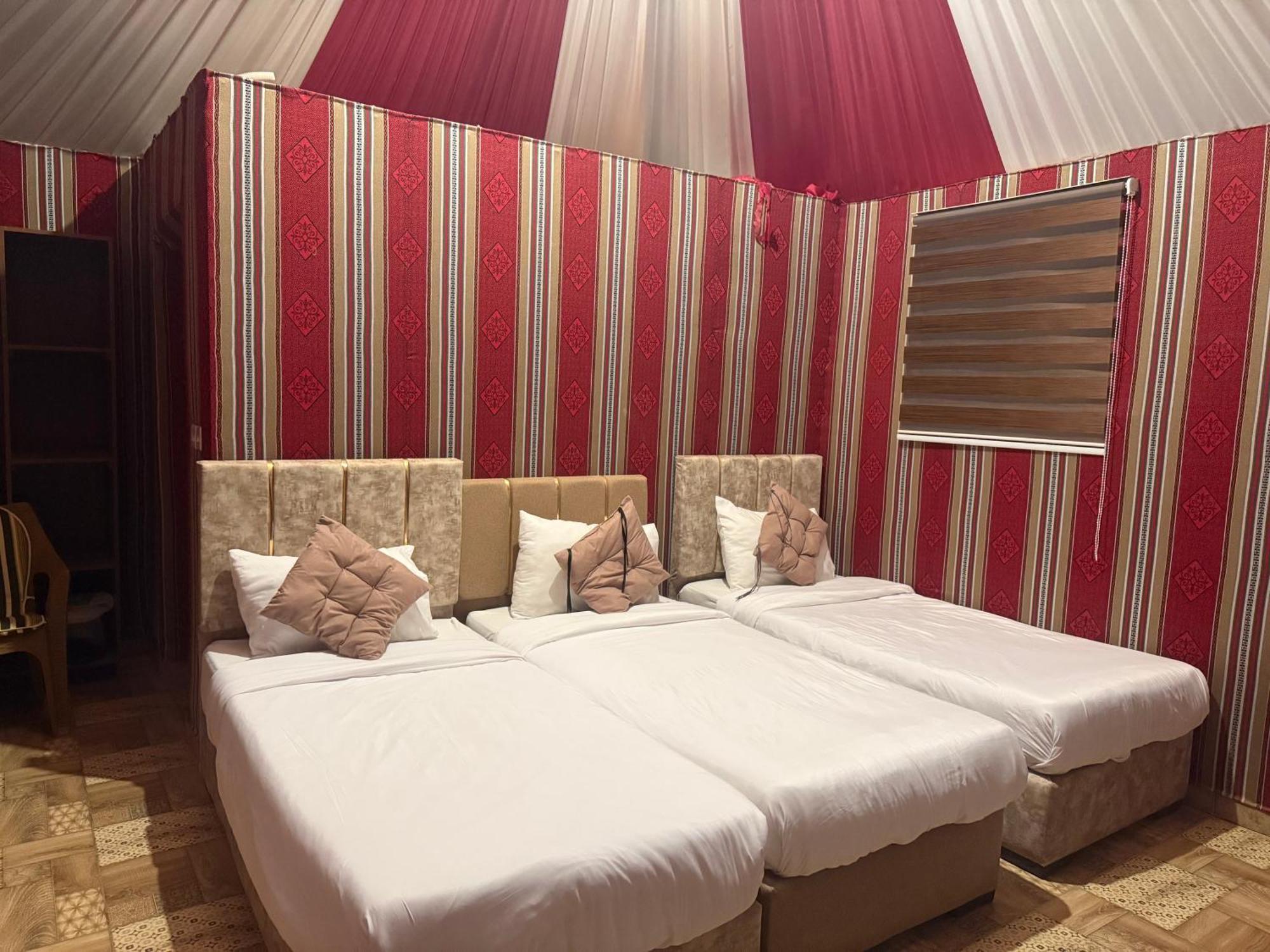 Rum Luxury Camp Wadi Rum Eksteriør bilde